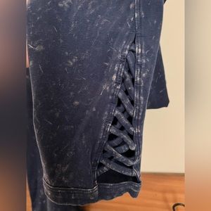 VS Pink Yoga Side Lace 7/8 Legging